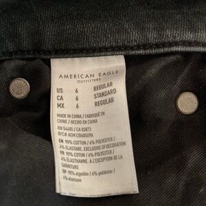 American Eagle Outfitters size 6